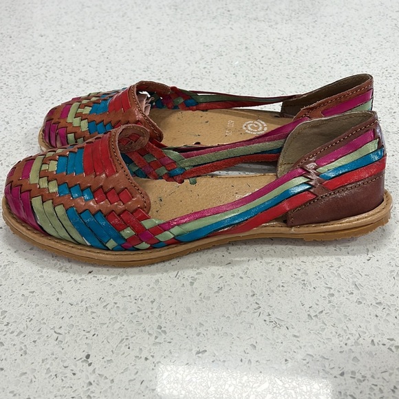 NWOT Colorful Mexican Huaraches- Size 26 - Picture 4 of 9